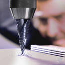Fresa a gradini RUKO ULTIMATECUT FLOWSTEP HSSE-Co5 RUnaTEC utilizzata per la foratura di una lamiera metallica