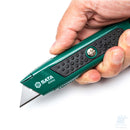 Dettaglio impugnatura del coltello auto-retrattile SATA ST93442SC